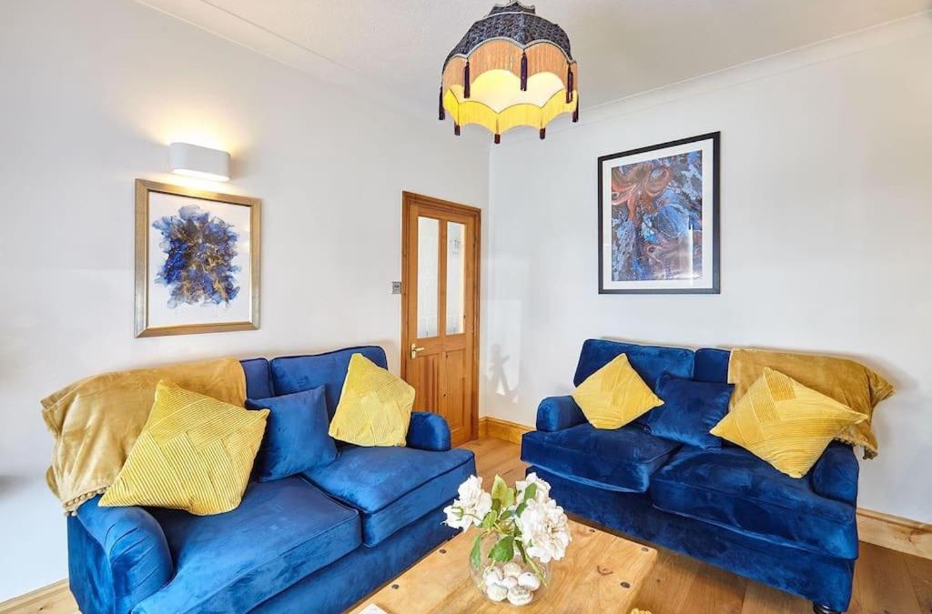Whitby House | Sea Urchin