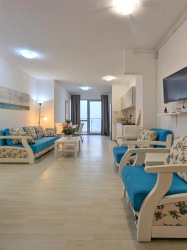 Olimp Apartment | Sea View 3-Room Apartment