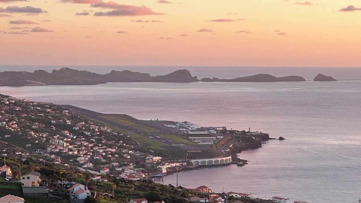 Gaula House | Sea View Andrade House Cosy House with a nice view to the sea and mountains