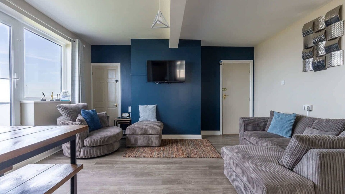 Bridlington Apartment | SEA VIEW APARTMENT WITH AMAZING VIEWS/3 BED BEACHFRONT BALCONY APARTMENT NEAR