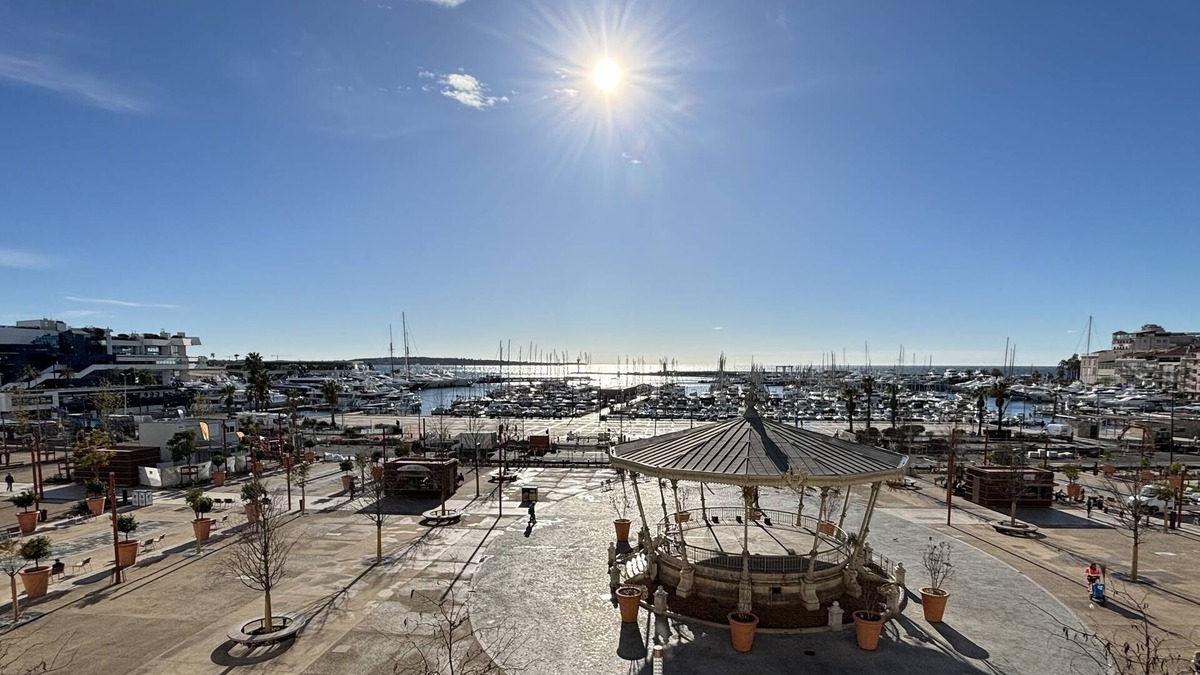 Cannes Old Town Apartment | Sea-view apartment next to the legendary Croisette!