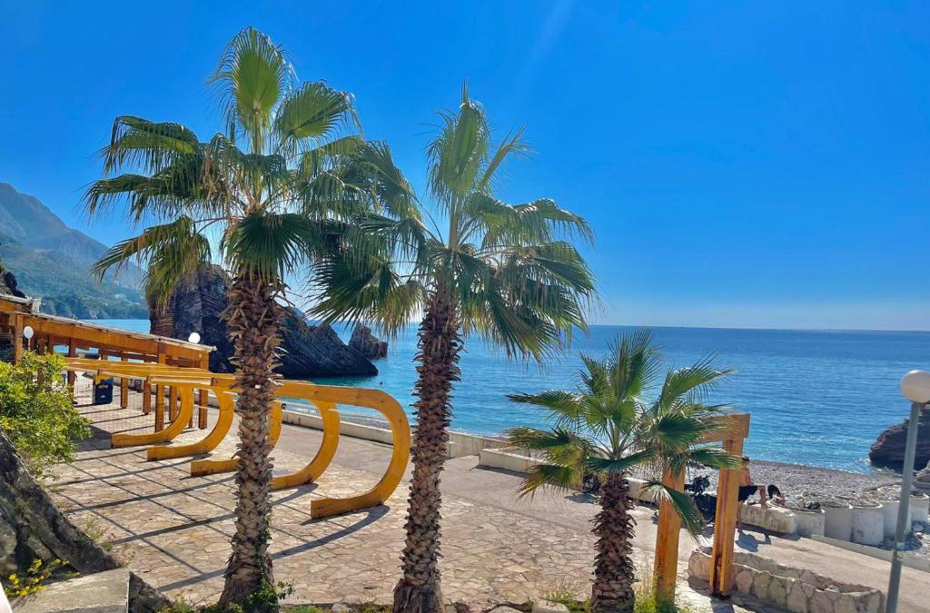Rafajlovici Apartment | Sea view Apartments Rafailovici