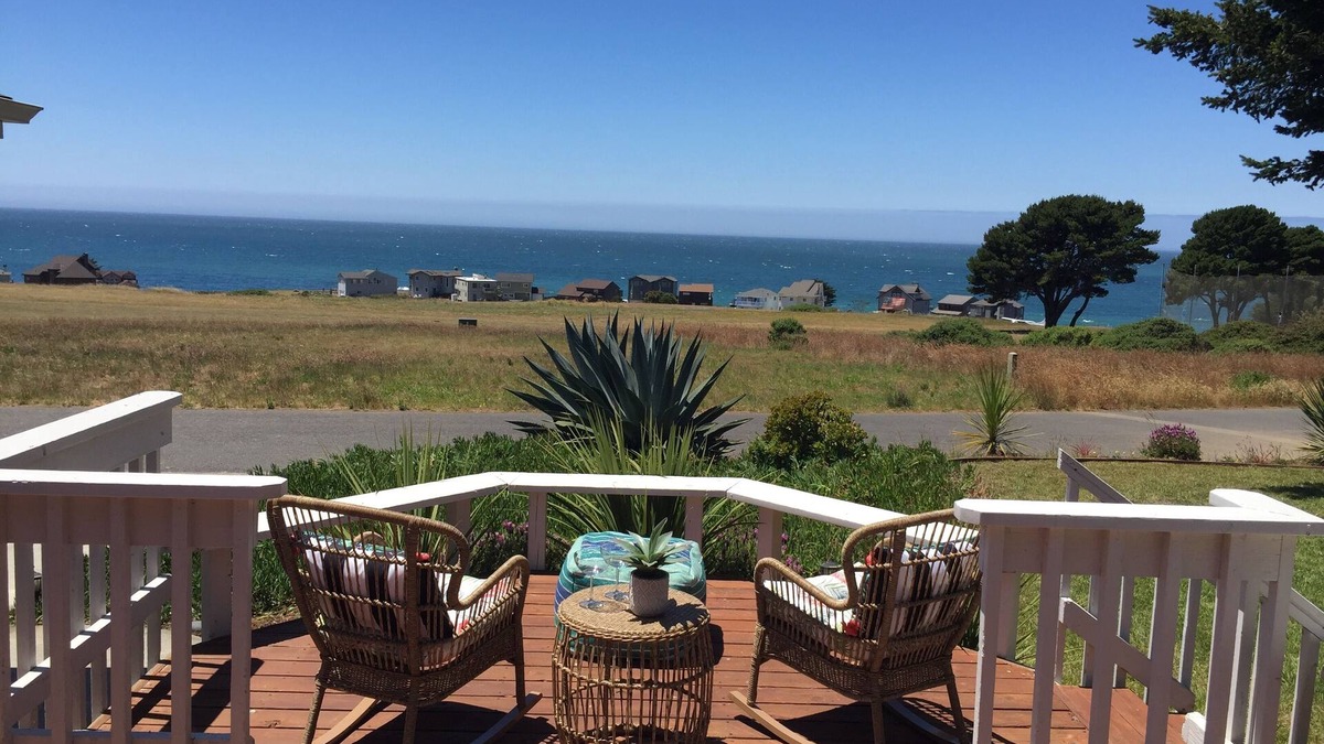 Shelter Cove House | Sea View at Shelter Cove! Ocean View! Game Room! Fireplace! Walk everywhere!