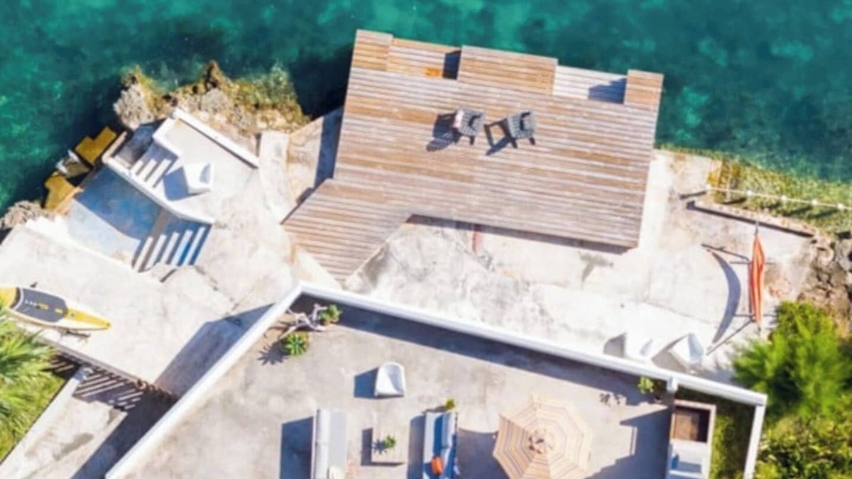 Sandys Apartment | Sea View Contemporary Upper 3Bed - 7A