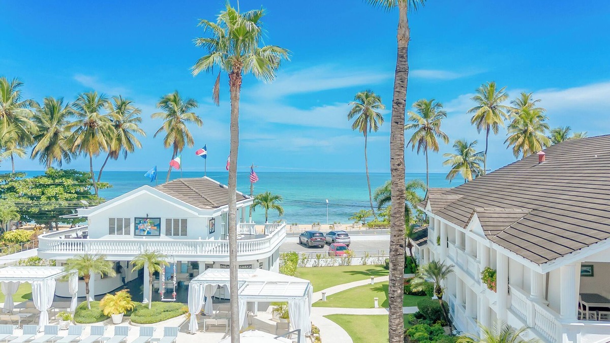 La Iglesia Apartment | Sea View Duplex /Near Beach and in the heart of the Center/Pool/Free Wifi