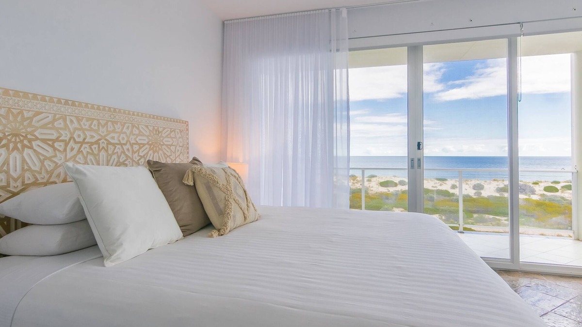 West Beach House | Sea View/Family/Beach Access/4 Bed/3 Bath