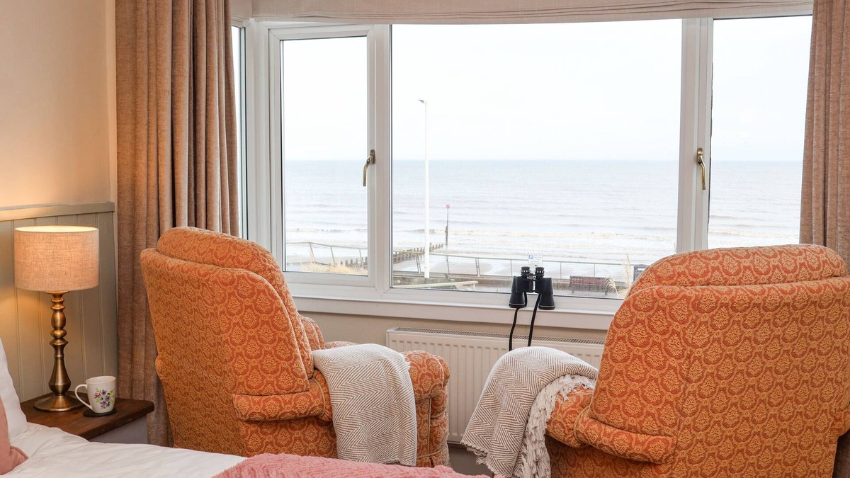 Hornsea Cottage | Sea View House