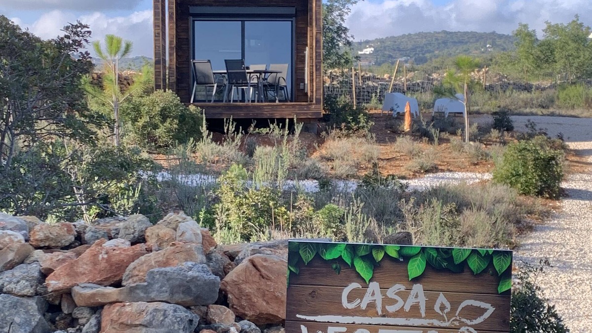 Lagos e Relvas Ski Chalet | Sea view lodge surrounded by thyme and wild lavender, 10 minutes from the islands.