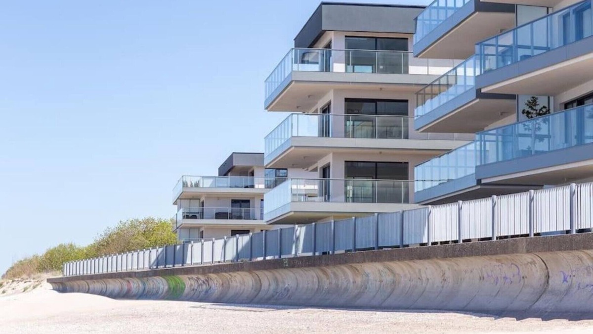 Dziwnow Apartment | Sea View Premium Beachfront Apartment