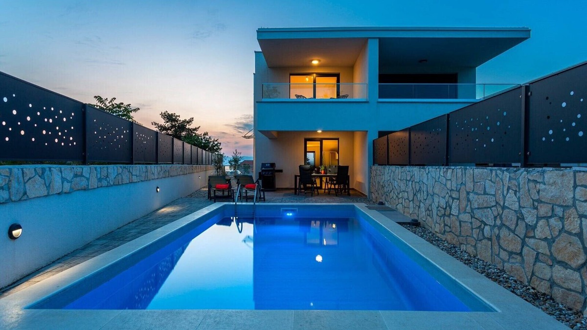 Milcetici Villa | Sea View Villa Larus-Mal