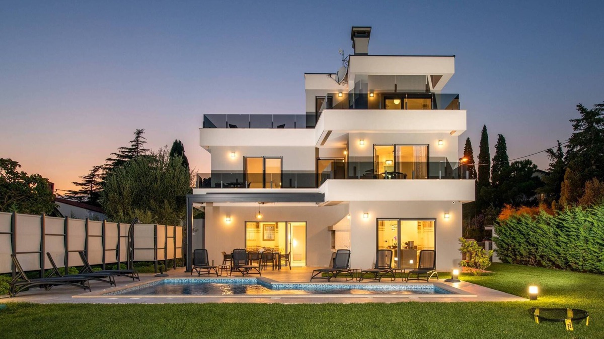 Premantura Villa | Sea view Villa near the beach with Pool and Garden (2018)