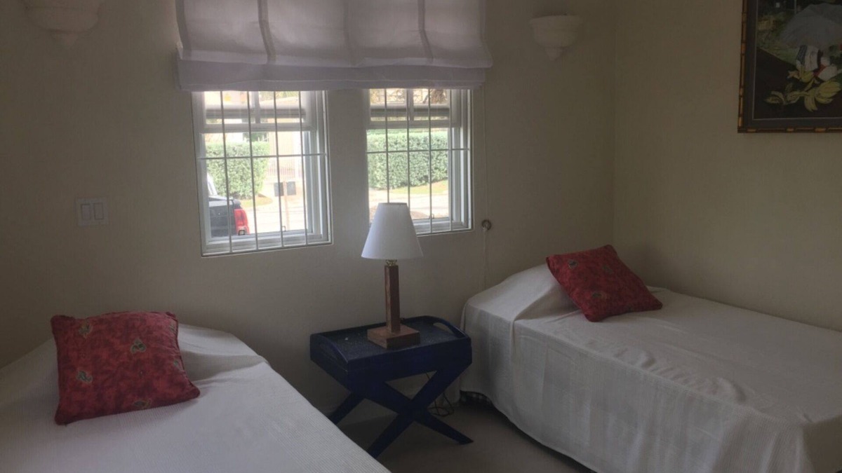 Apple Hall House | Sea view Villa with a pool