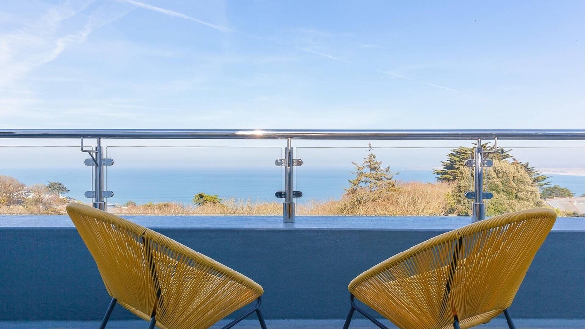 Carbis Bay Cottage | SEA VISTA, pet friendly, character holiday cottage in Carbis Bay