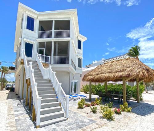 Bonita Springs House | Seabreeze, The perfect tropical family vacation home getaway
