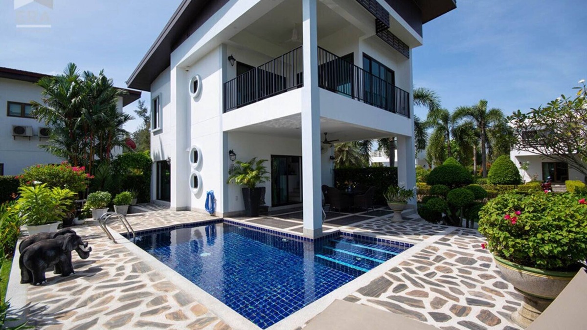 Kram Villa | Seabreeze Villa