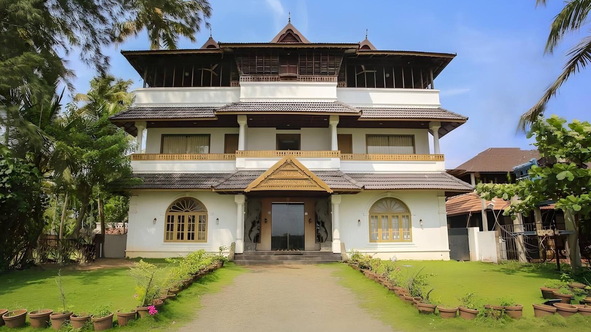 North Paravur Hotel | Seaflare Beach Resort & Spa