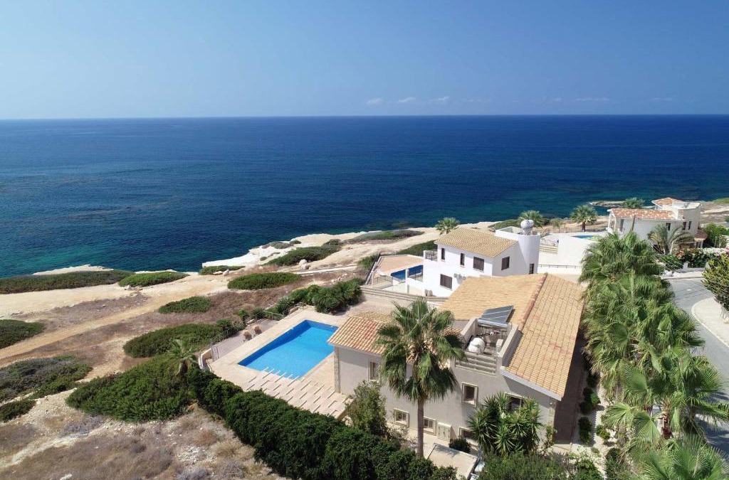 Sea Caves Villa | Seafront 5 Bedroom Villa Paradise in Sea Caves