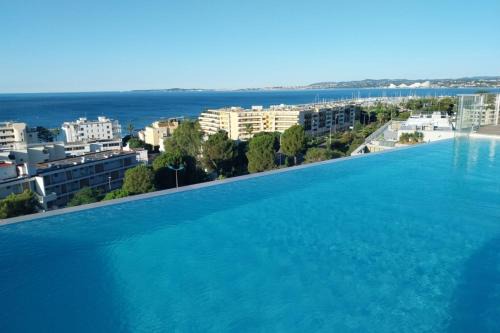 Saint-Laurent-du-Var Apartment | Seafront apartment with pool and comfort