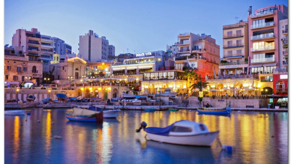 Sliema Apartment | Seafront LUX Apartment wt Pool, Upmarket Area