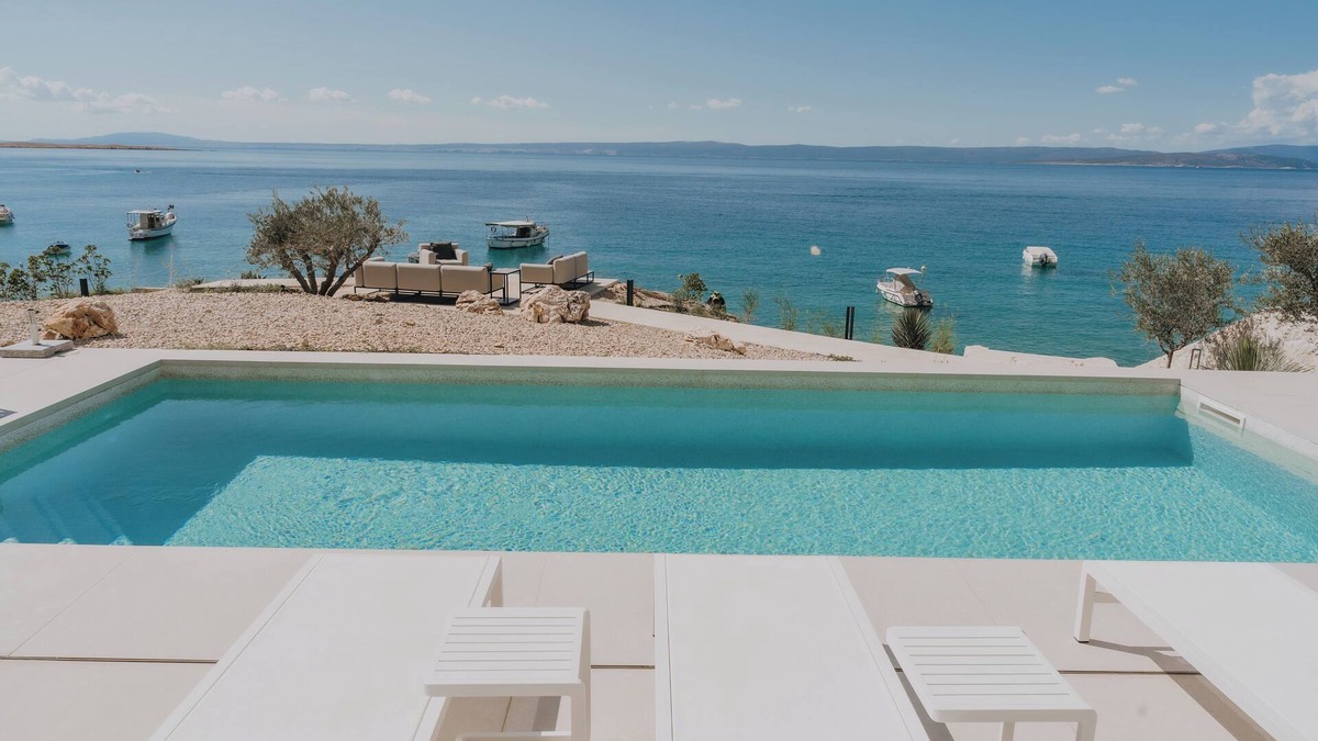 Stara Baska Villa | Seafront Luxury Villa Marim with Beach and Pool