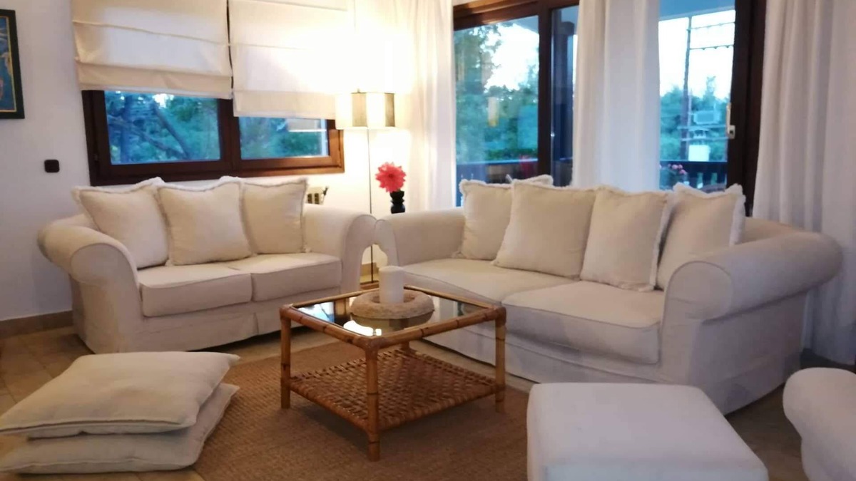 Pefkochori House | SEAGULL Spacious Villa