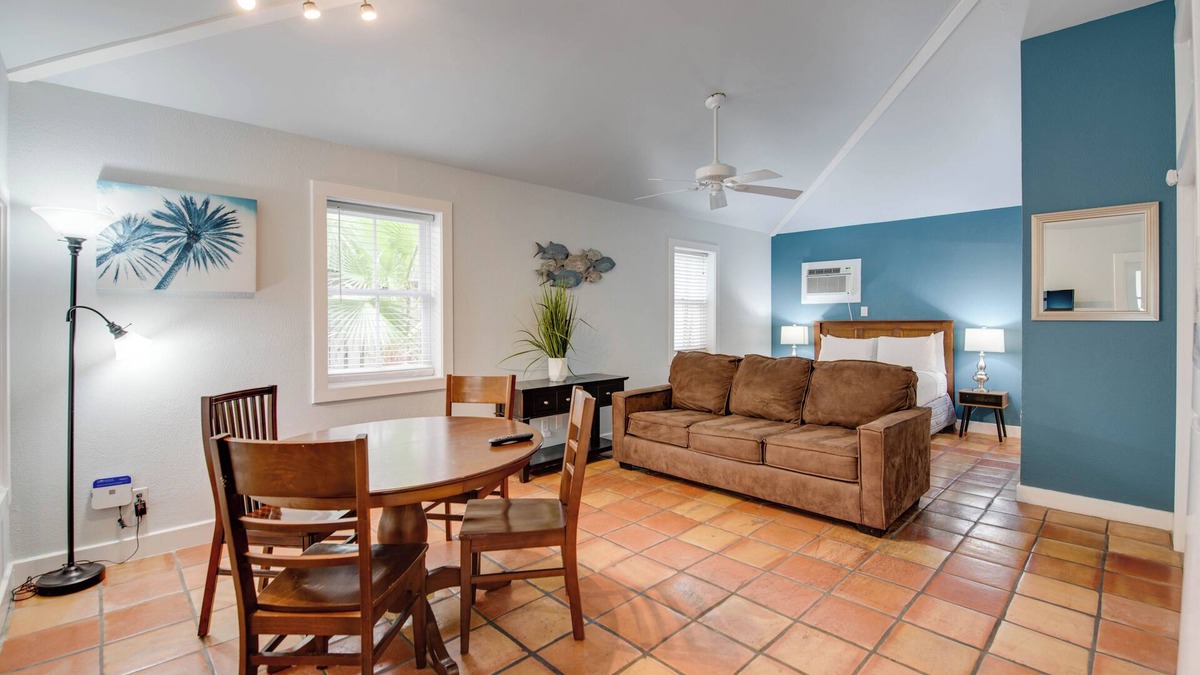 Uptown - Upper Duval Cottage | Seagull Suite | Inviting Studio, Just Steps From Duval, Hot Tubs!