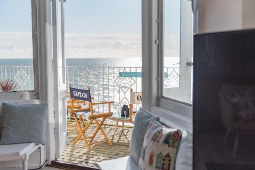 Folkestone House | Seagulls by Bloom Stays