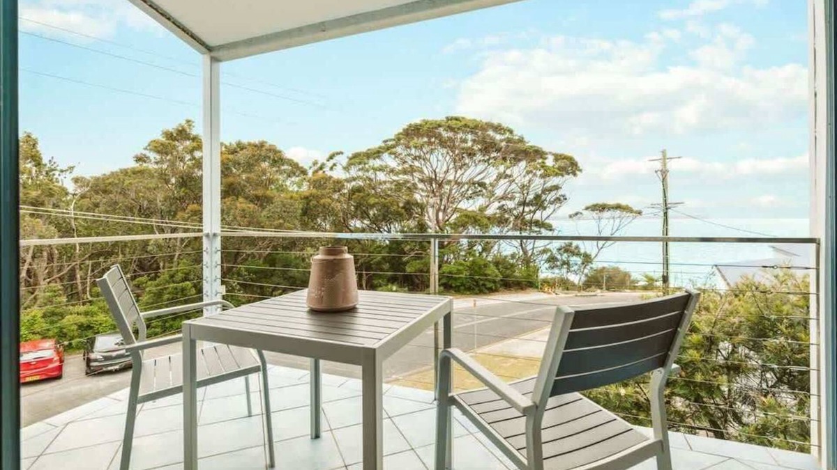 Hyams Beach House | Seahaven - pet-friendly
