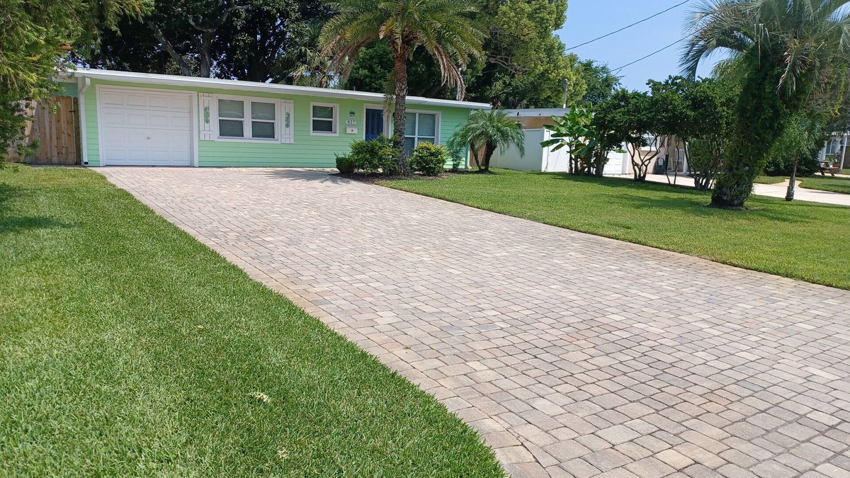Jacksonville Beach House | Seahorse Cottage Bungalow - Only 7 Blocks from the Beach