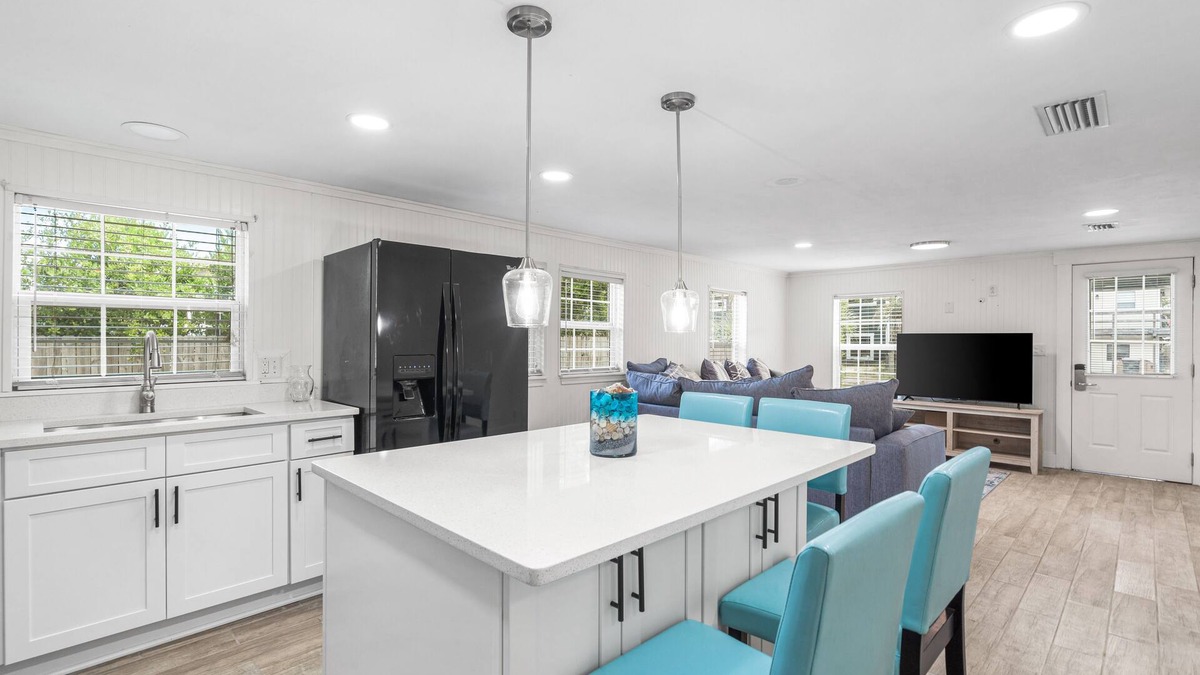 Bahama Beach House | Seahorse Cottage Pet Friendly, walking distance to beach