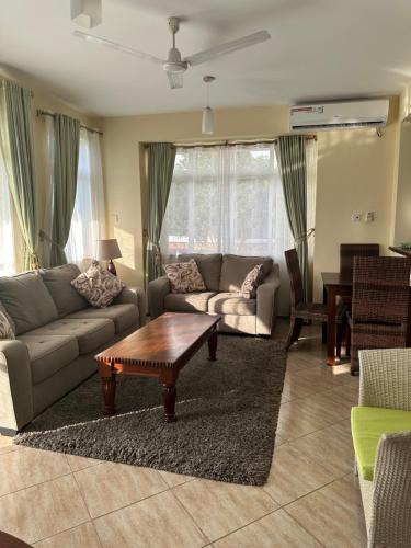 Galu Beach Villa | Sealavie Blue Water