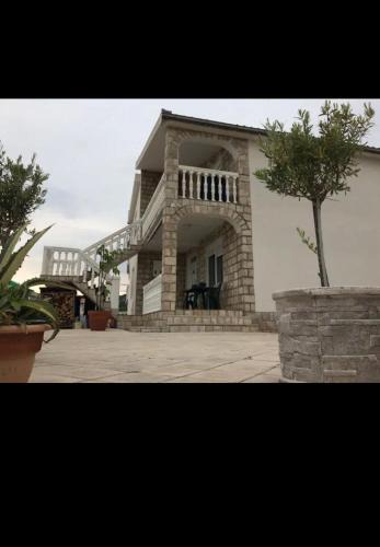 Susanj Apartment | SeaMontAdriatic