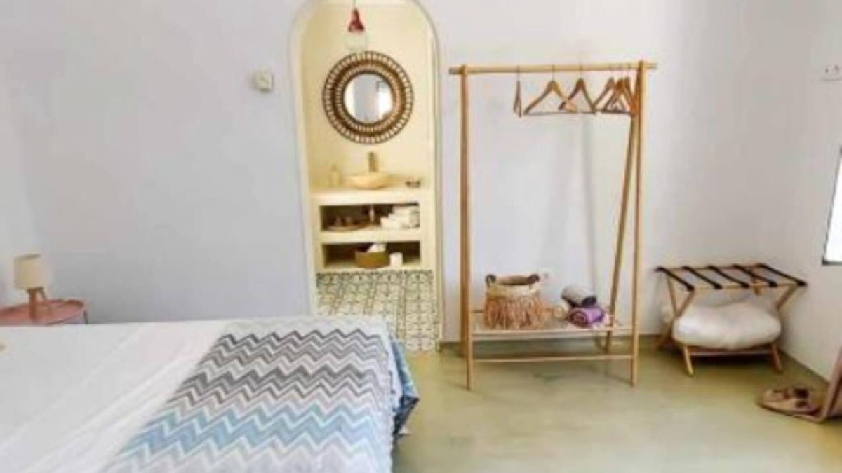 Platanias Town Cottage | Seamoon Cottagenour cozy cottage ,20 meters from Platanias beach!