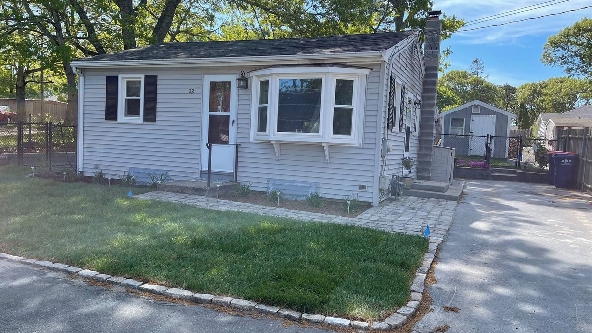 Buzzards Bay Cottage | SEAS THE DAY CAPE COD COTTAGE