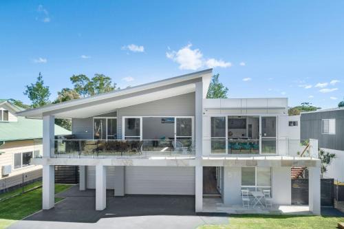 Narrawallee House | SeaSalt By The Sea Narrawallee