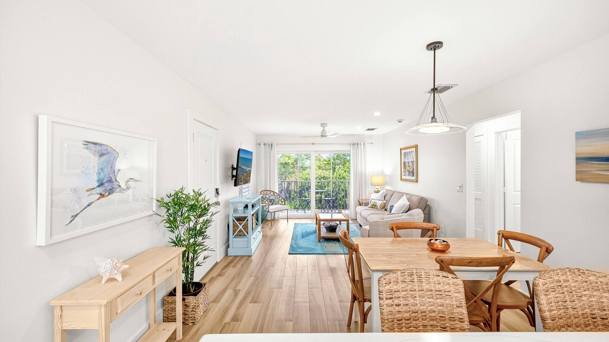 Sanibel Condo | SeaShells Unit 34 - Sanibel 2BR/2BA Condo w/full Kit. Sandy path to Gulf Access