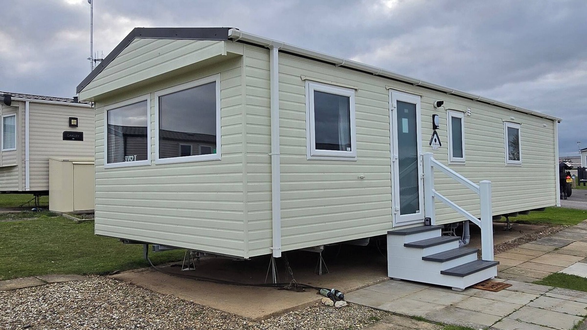 Reighton House | Seaside 2-bedroom caravan in Reighton Sand