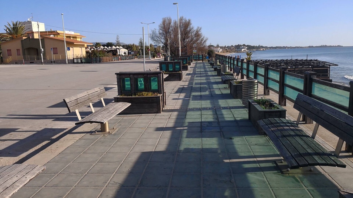 Noto Marina House | Seaside and Almond Holiday House