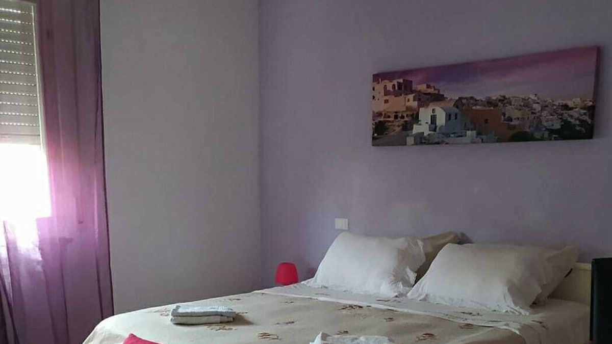 Vada Apartment | Seaside Apartment – 2 Min Walk to Beach, Free Wi-Fi & Bikes