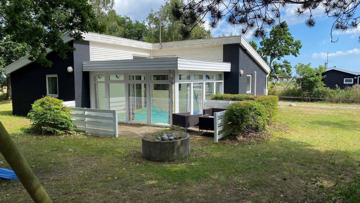 Ørsted House | Seaside Escape with Pool - By Traum Ferienwohnungen