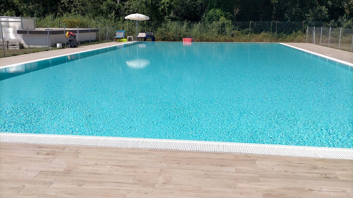 Calambrone Apartment | Seaside Flat with Swimming Pool and Private Parking