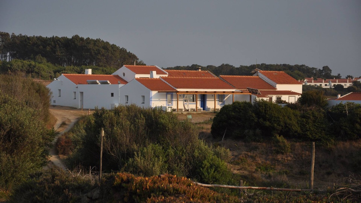 Zambujeira do Mar House | Seaside guest house. Carvalhal Beach