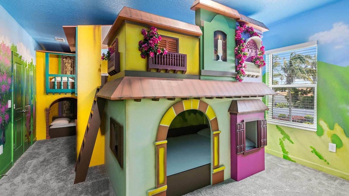 Melbourne Beach House | Seaside Haven | Beach Home w Princess BR, Pool, Theater, Arcade, Game Rm