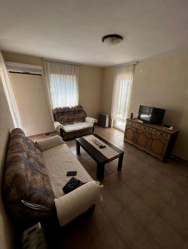 Zeljeznica Apartment | Seaside Ilino