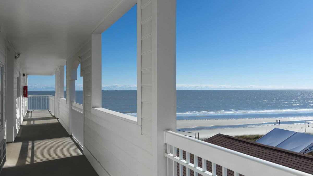 Isle of Palms Hotel | Seaside Inn Oceanfront