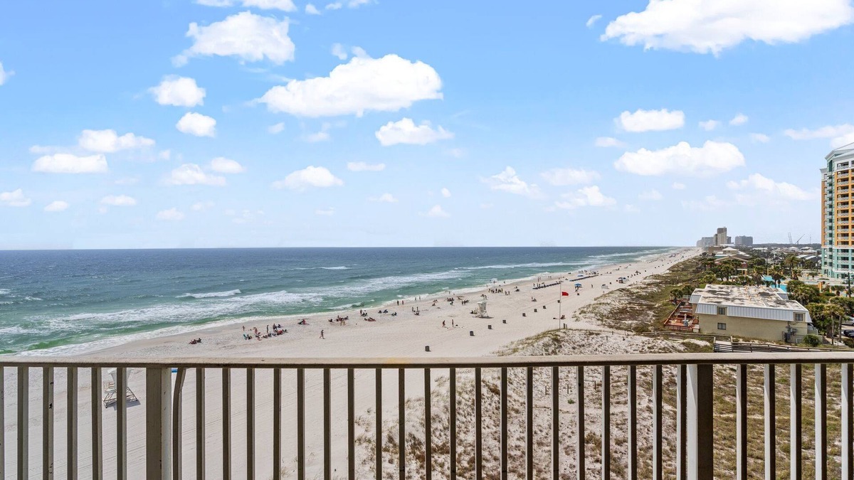 Silver Sands Beach Condo | *Seaside OASIS* 2B-2B Condo with a Gorgeous View!