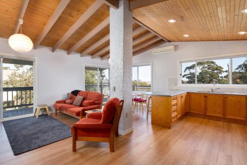Rhyll House | Seaside Retreat in Rhyll