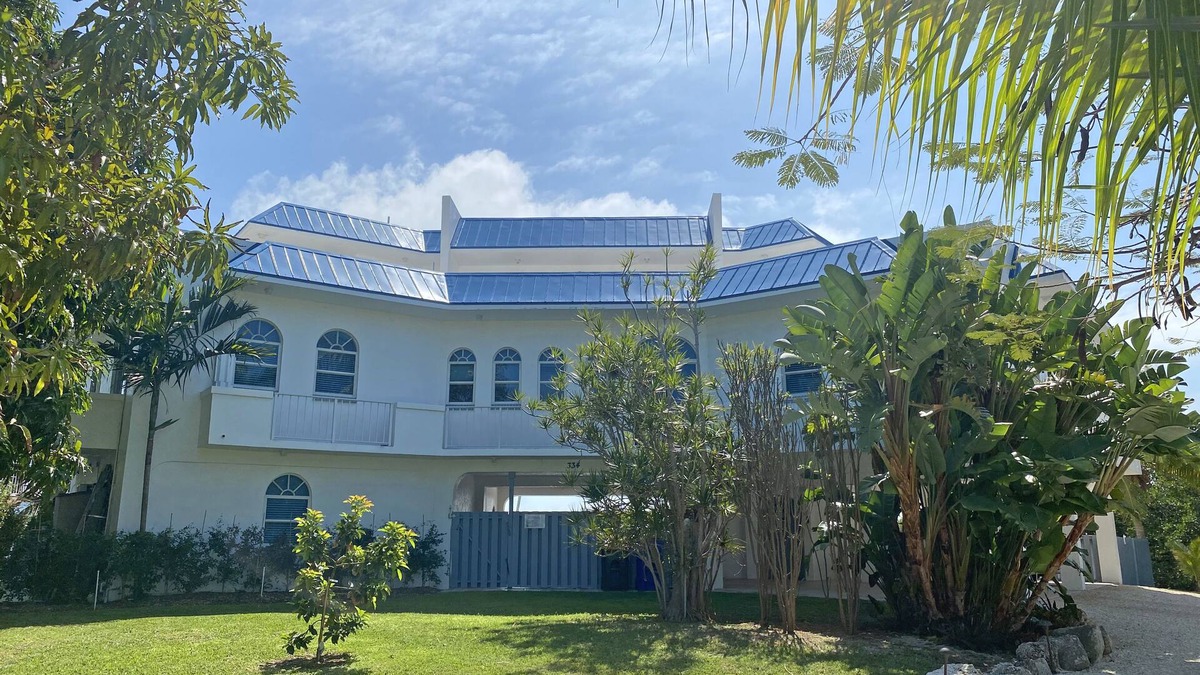 Tavernier House | Seaside Sanctuary 5 bed, 5 bath pool home