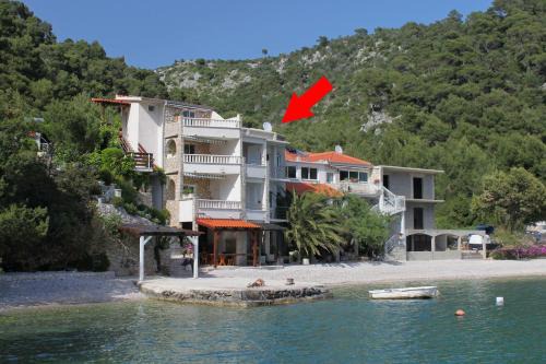Bogomolje Apartment | Seaside secluded apartments Cove Smokvina, Hvar - 9501