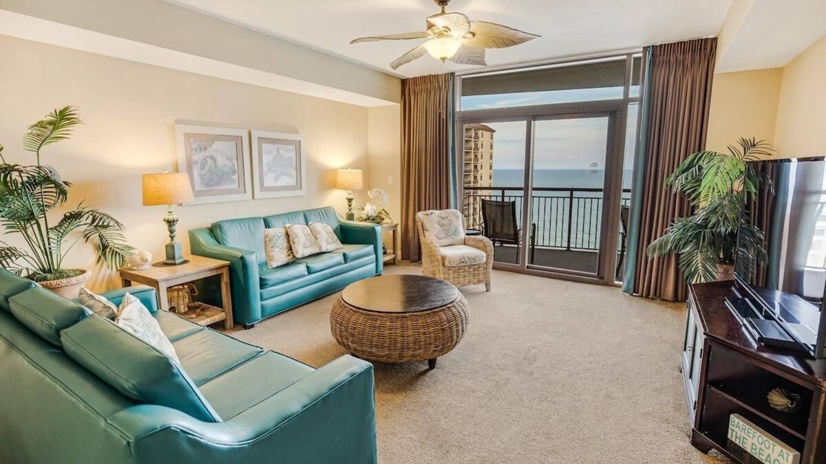 Briarcliffe Acres Condo | Seaside Serendipity: 3 Bedroom Beachfront Condo
